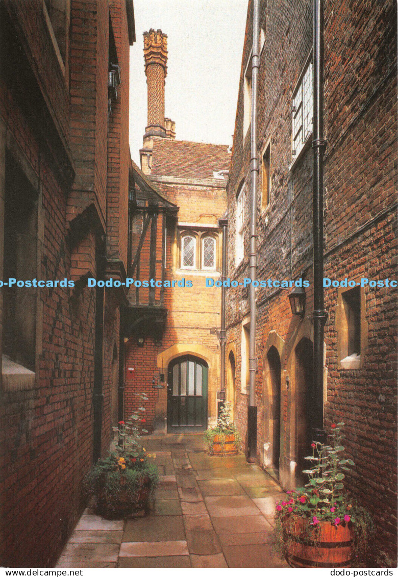 D114347 London. Hampton Court Palace. Fish Court. Lithographics. Crown