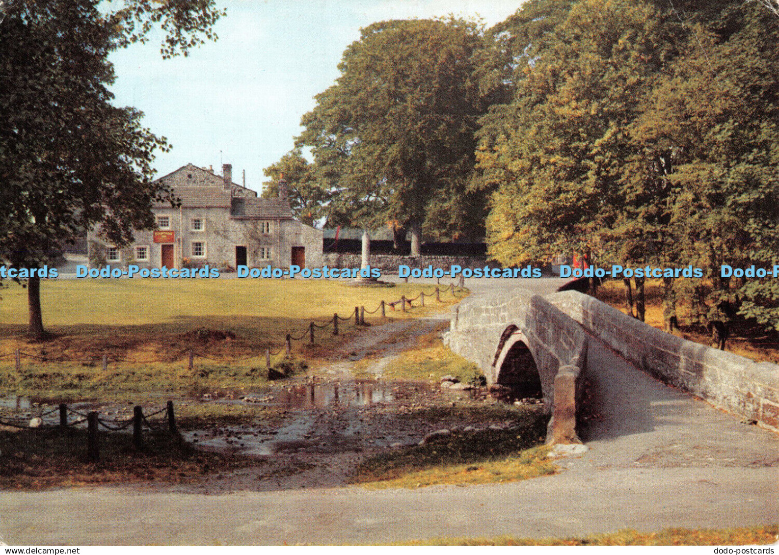 D116189 Yorkshire. Pack Horse Bridge. Linton. Walter Scott