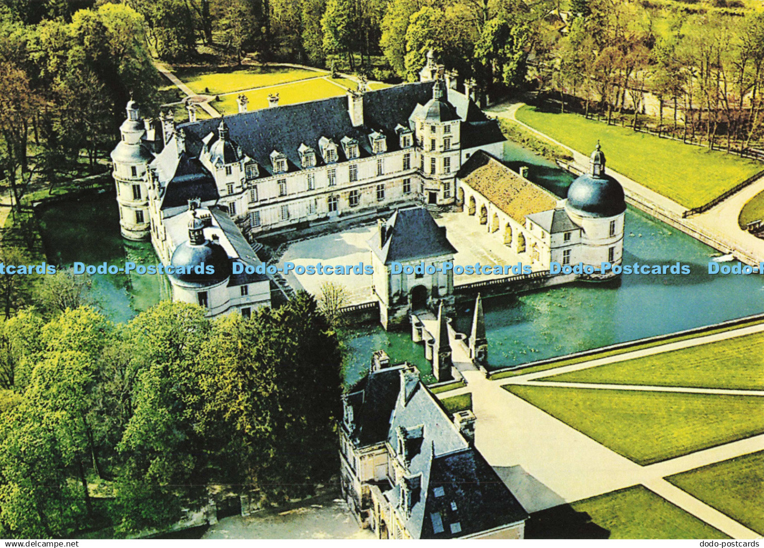 D140176 Chateau historique de Tanlay Vue aerienne 89430 Tanlay Impressions Combi