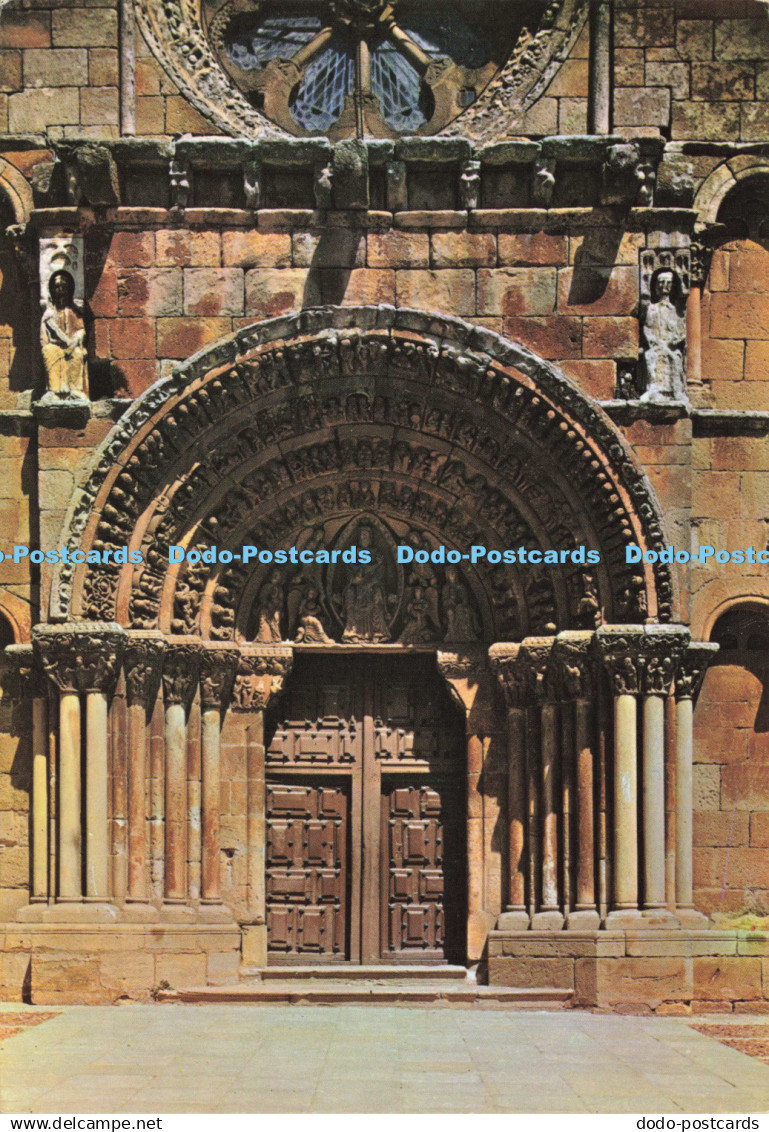 D141138 13 Soria Iglesia de Sto Domingo Portada St Dominics Front door Eglise de