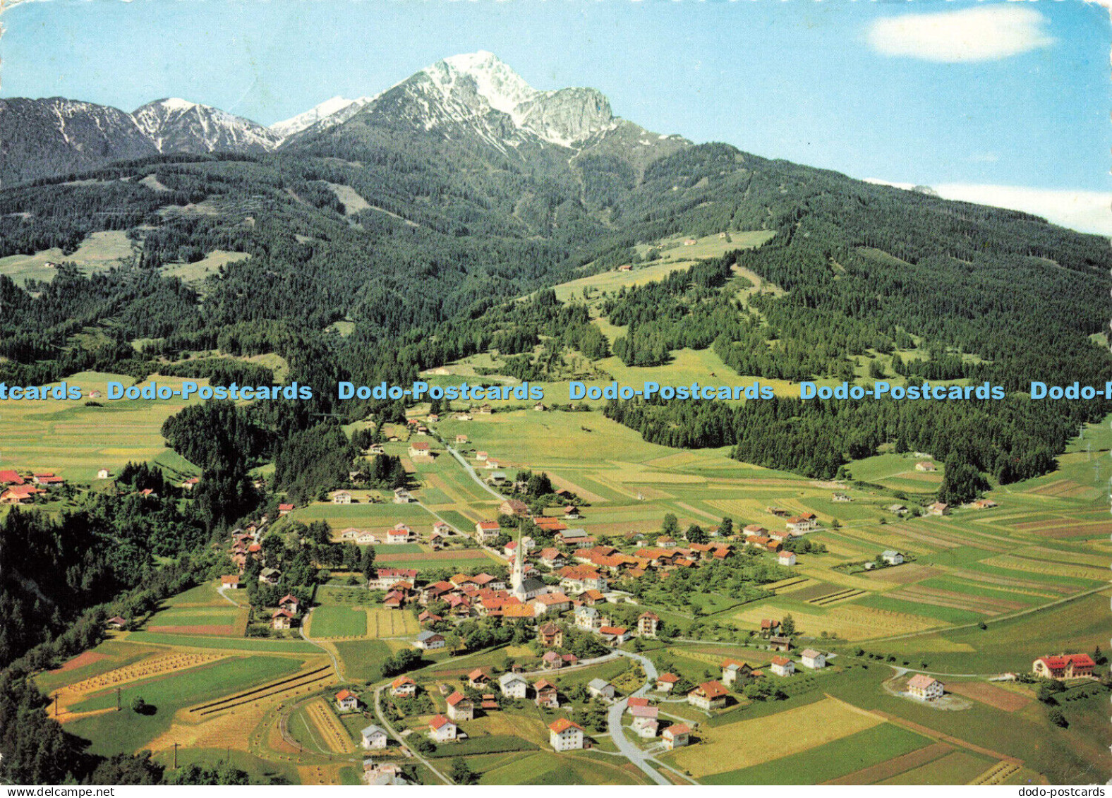 D146257 Mutters gegen Nockspitze. Alpina. Alpine Luftbild