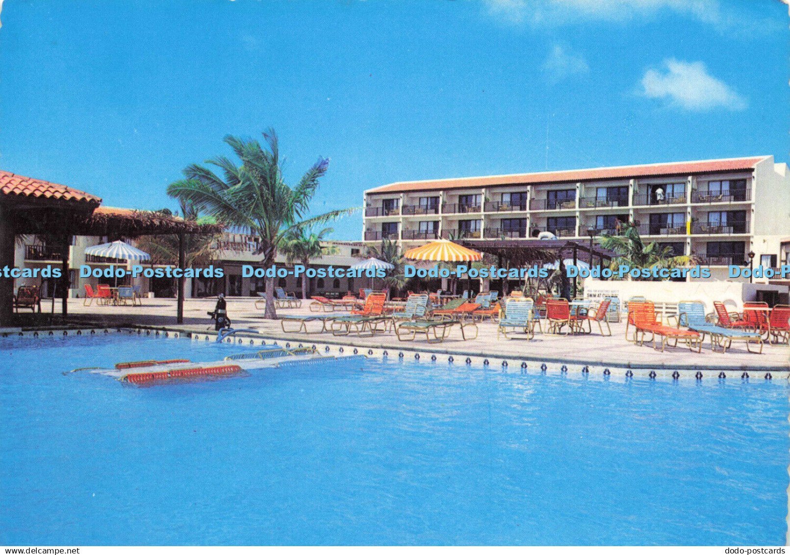 D151178 Spacious Pooldeck and Pool at Aruba Beach Club