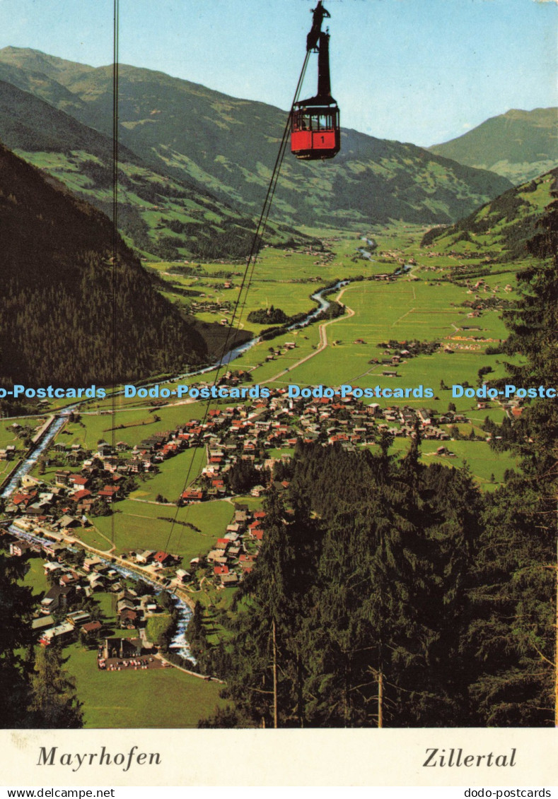 D196223 Zillertal Mayrhofen Tirol Ahornbahn mit Blick ins Zillertal Hans Hruschk