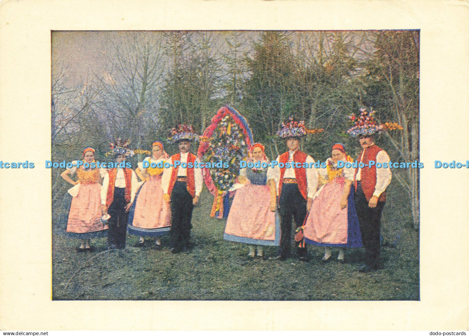 D197024 Starci a starky s pravem ve Slapanicich Nakladem musea ve Slapanicich