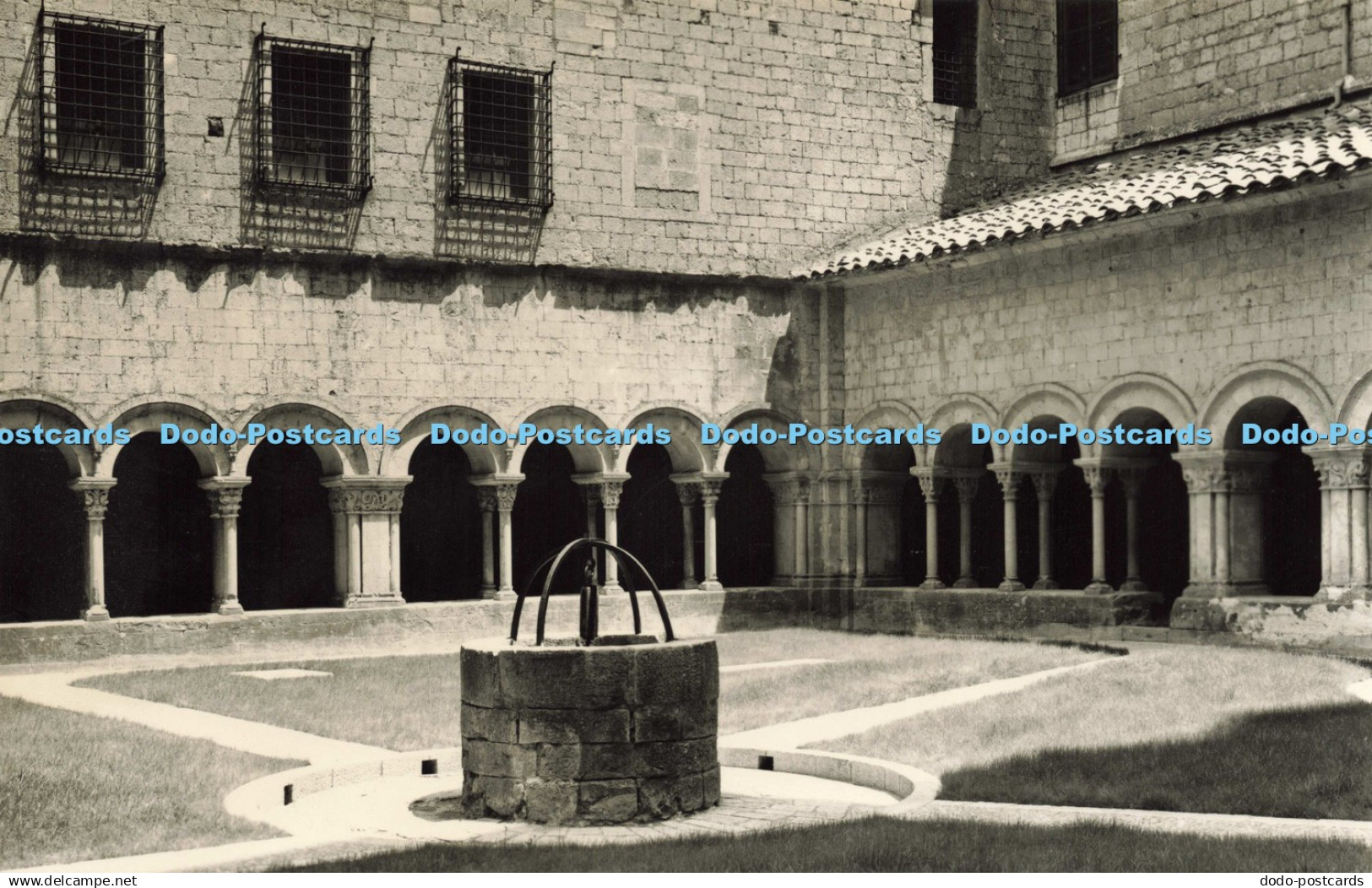 D200004 Gerona Romanesque Cloister of the Cathedral