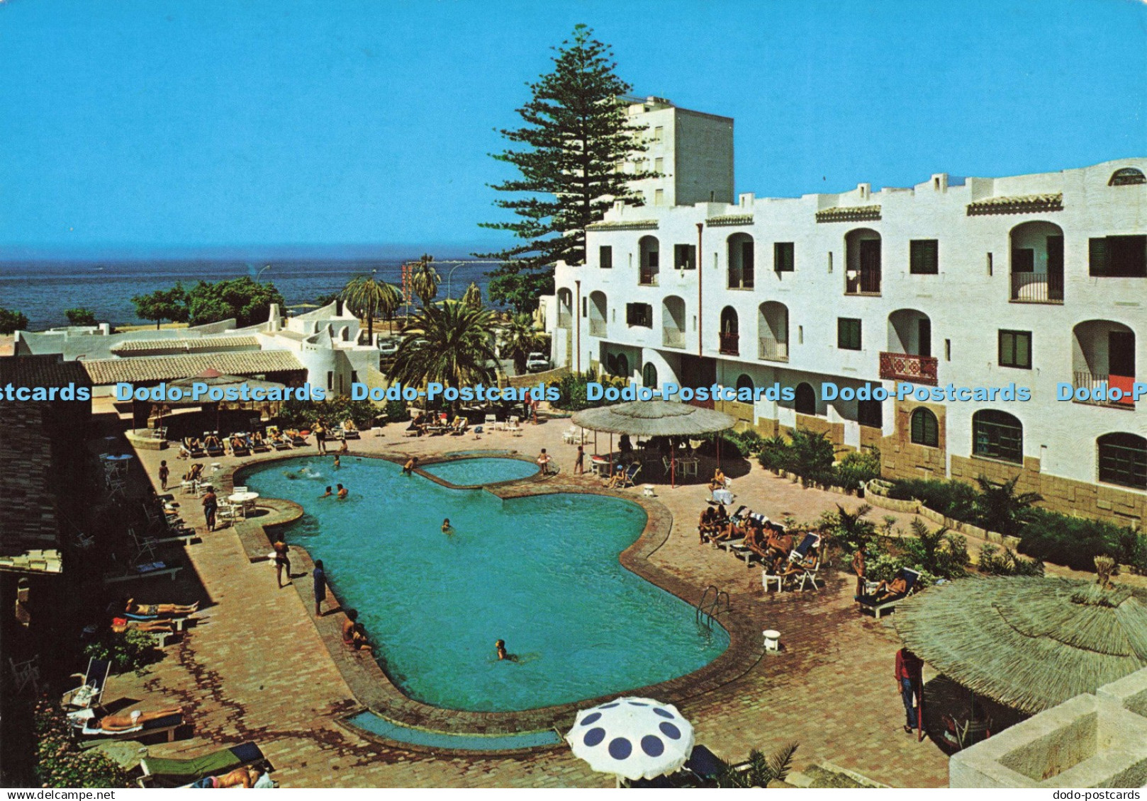D201005 Mazara del Vallo The Swimming Pool Kodak Ektachrome