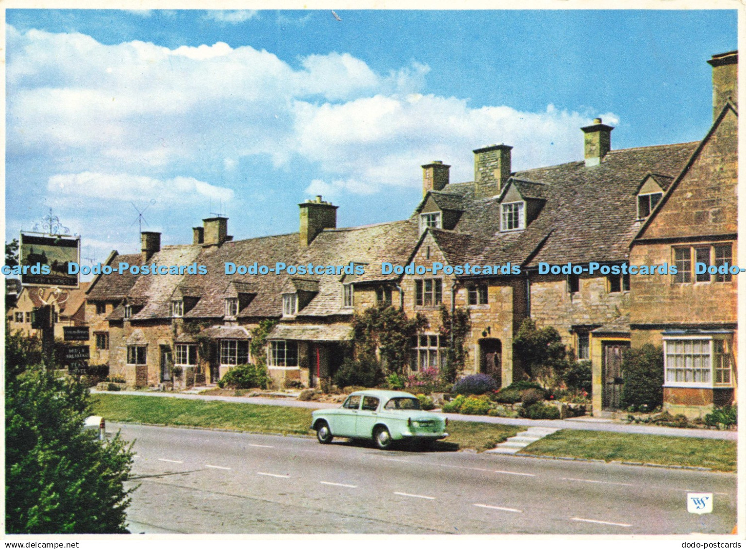 D216779 Broadway Worcestershire Elizabethian Cottages Walter Scott