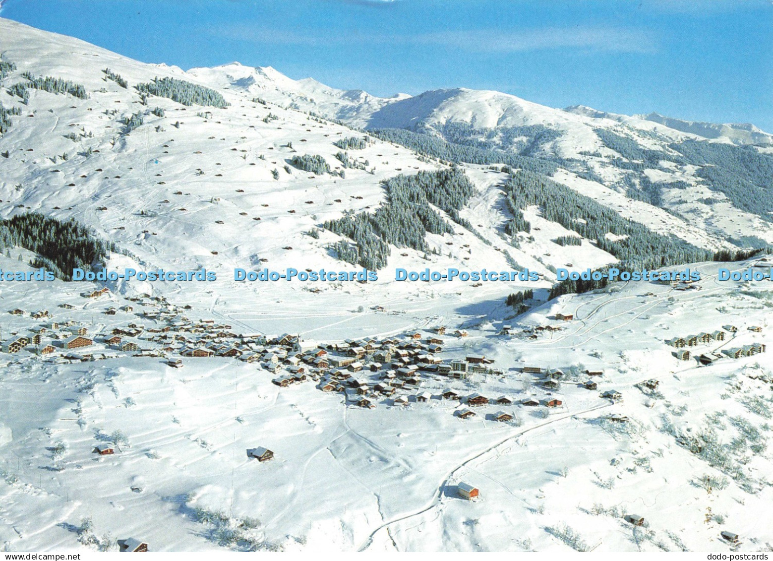 D220104 Breil Brigels gegen das Skigebiet Burleun Pez d Argtas Geiger Films