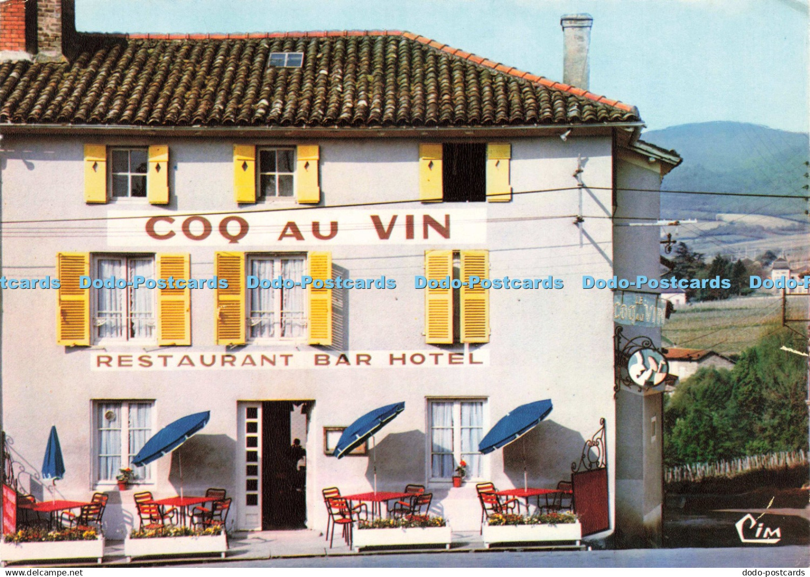 D220800 Julienas Rhone Hotel Restaurant Coq au Vin Combier Imp Macon Cim 1998