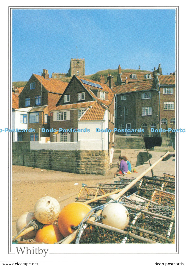D240941 Whitby North Yorkshire Red Roofs and Steep Alleys of Old Whitby Behind w