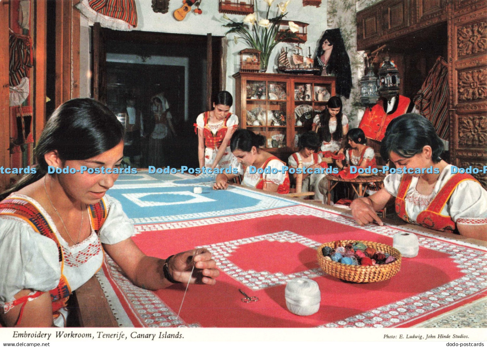 D252519 Canary Islands Embroidery Workroom Tenerife John Hinde Perez Zamora E Lu