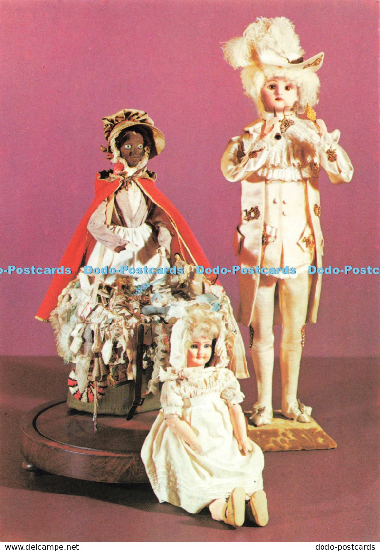 D254527 Bedfordshire Luton Museum and Art Gallery Pedlar Doll Bagshawe Collectio