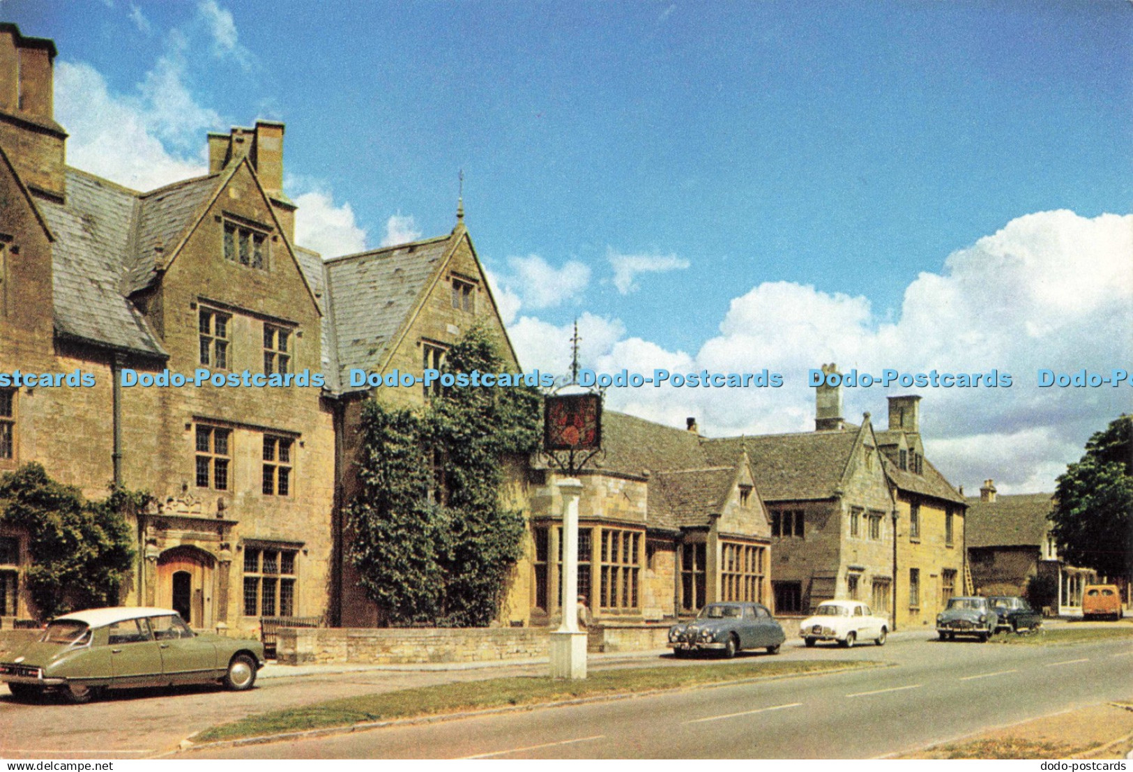 D263063 Worcestershire The Lygon Arms Broadway J Arthur Dixon