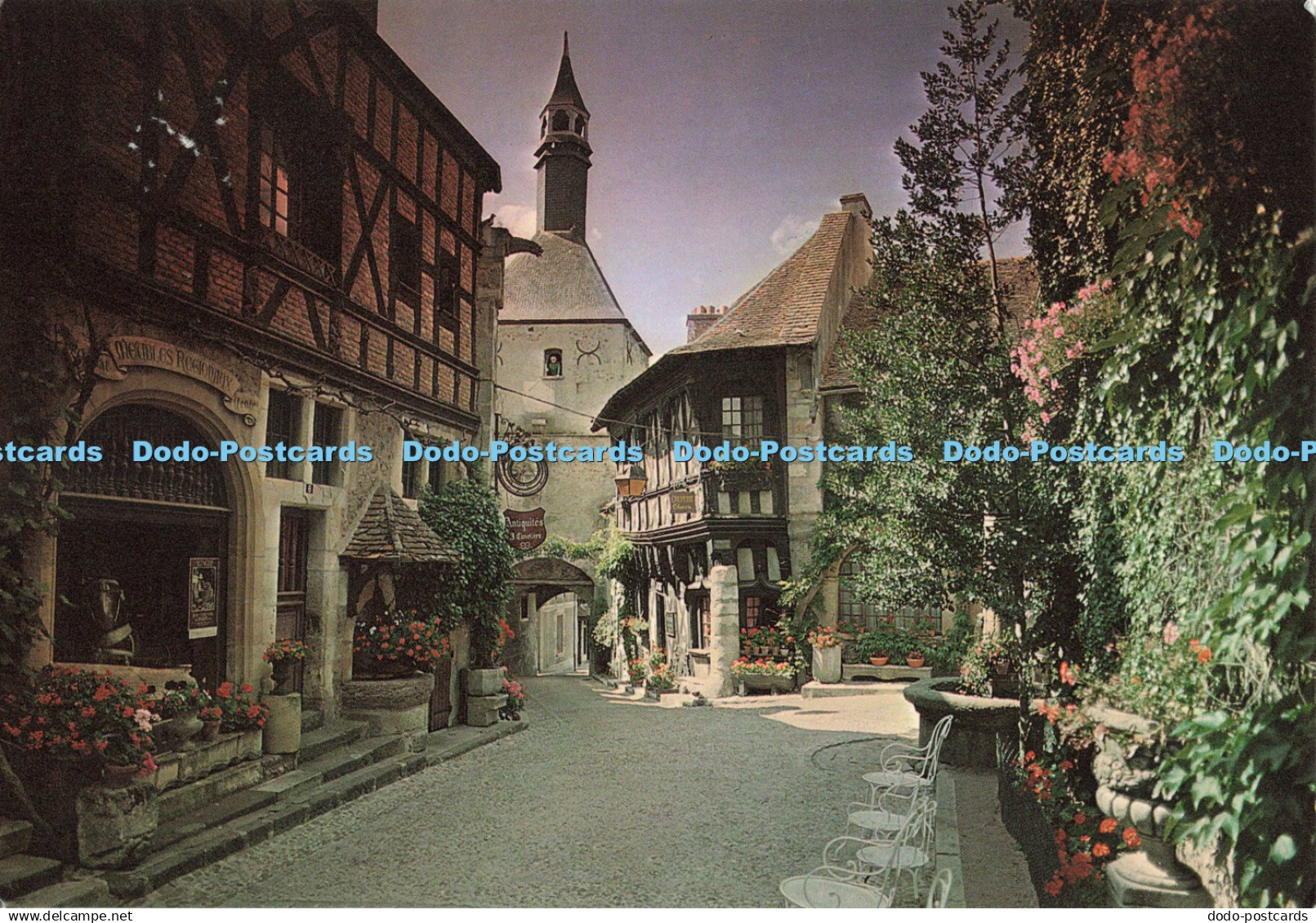 D267609 Bourbon Lancy Le Beffroi Maisons de Bois Flying Camera