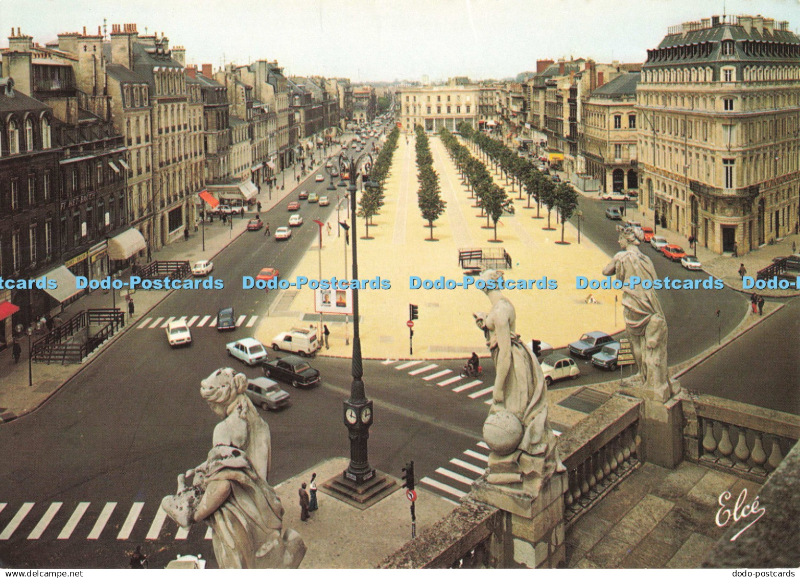 D269263 Bordeaux Les Nouvelles Allees de Tournay L Chatagneau