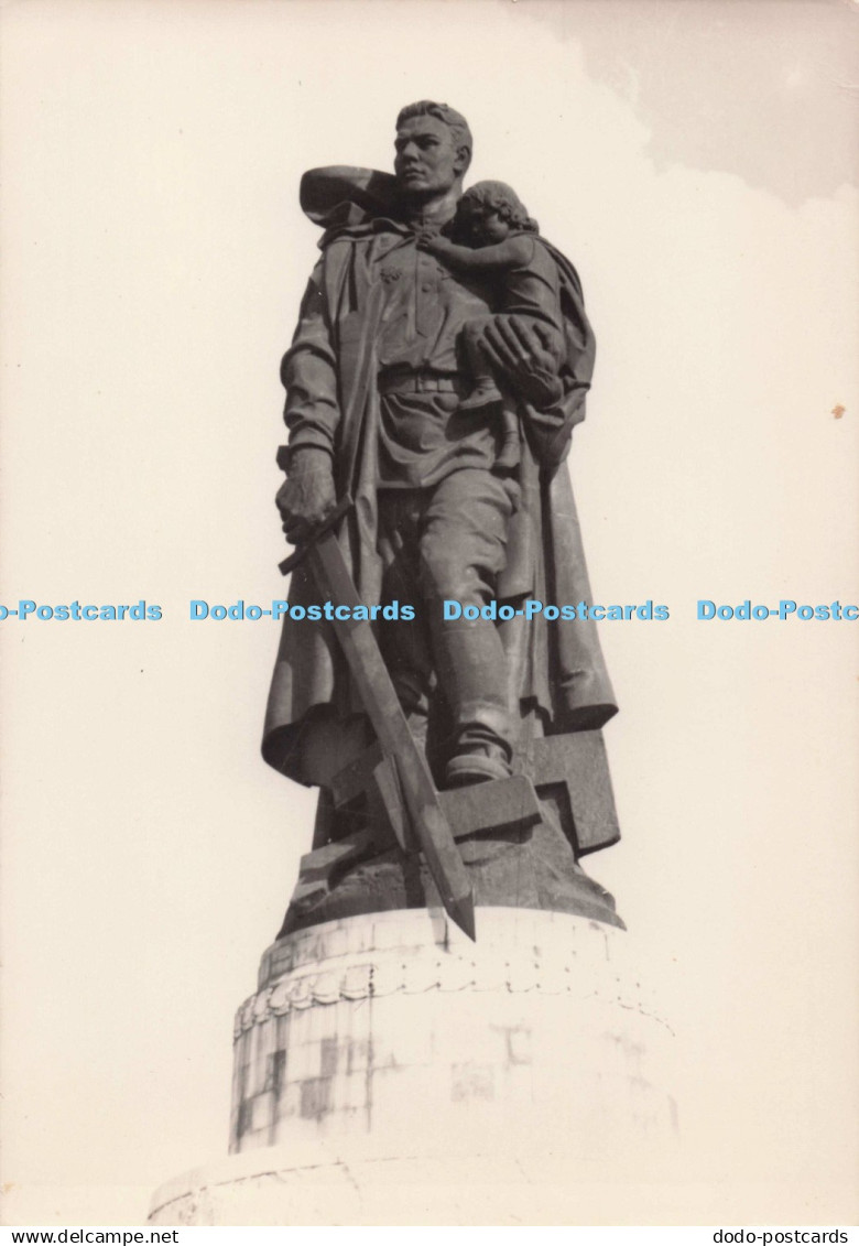 D278483 Sowj Ehrenmal Berlin Treptow