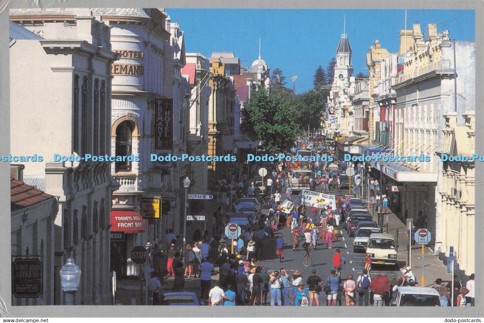 D291702 On Many Occasions Throughout The Year. Fremantle Streets are Buzzing Wit