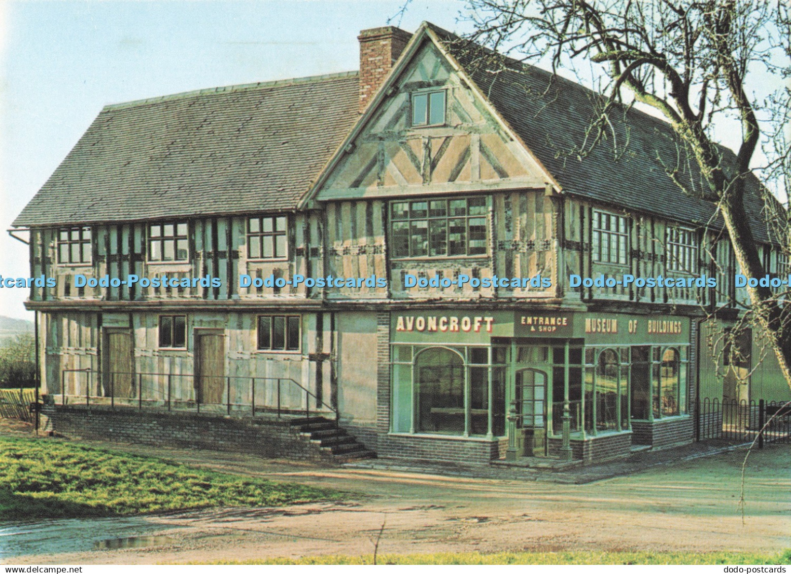 D295165 Stoke Heath Near Bromsgrove. Worcestershire. The String of Horses. Judge