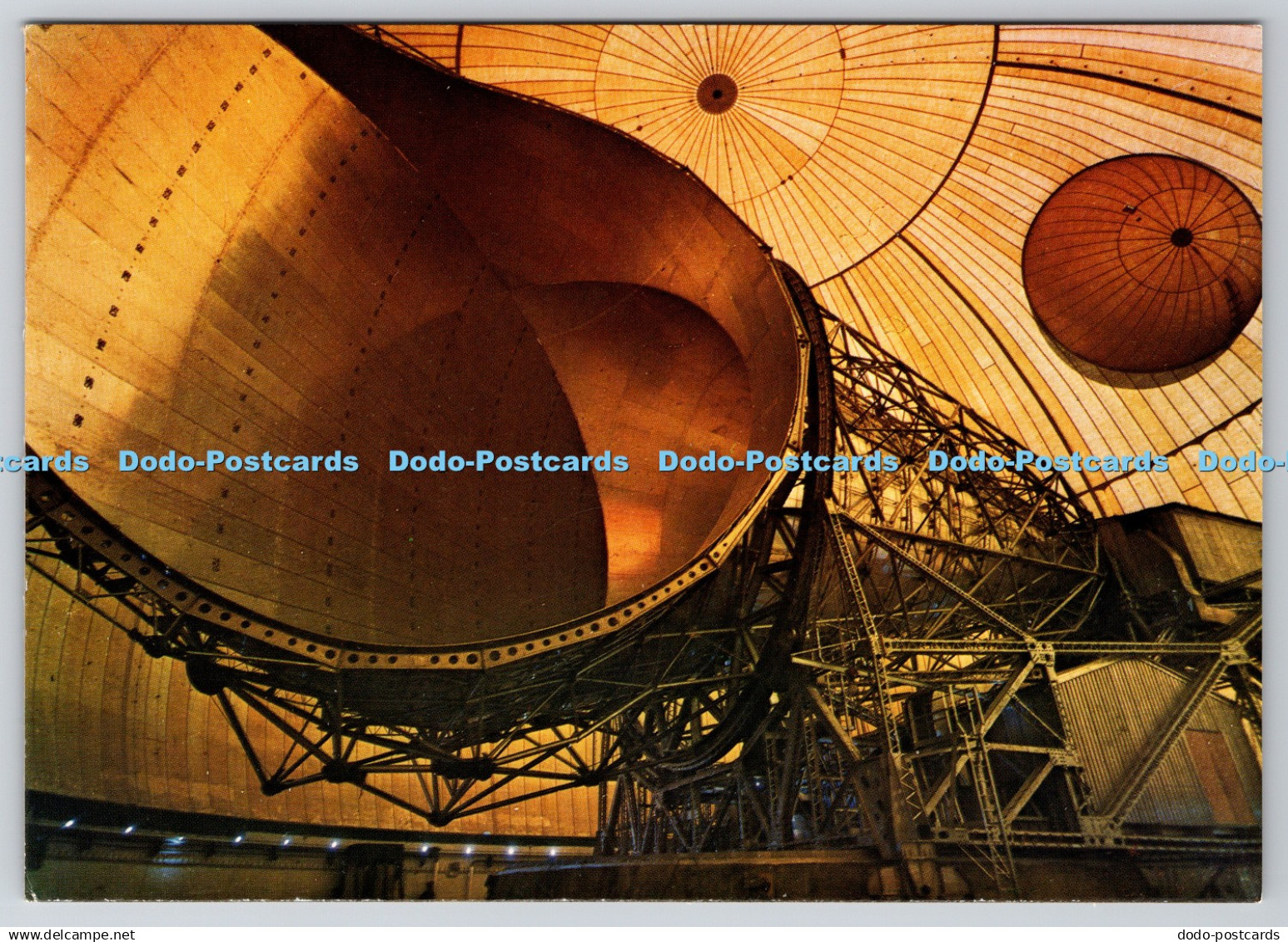 D315886 Pleumeur Bodou. Centre de telecommunications par satellites. L antenne c