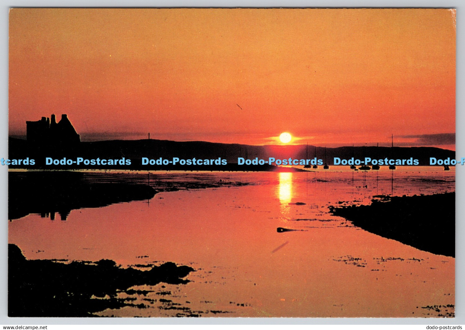 D315978 Isle of Arran. Sunset at Lochranza. Braemar Films Limited. Berwickshire.
