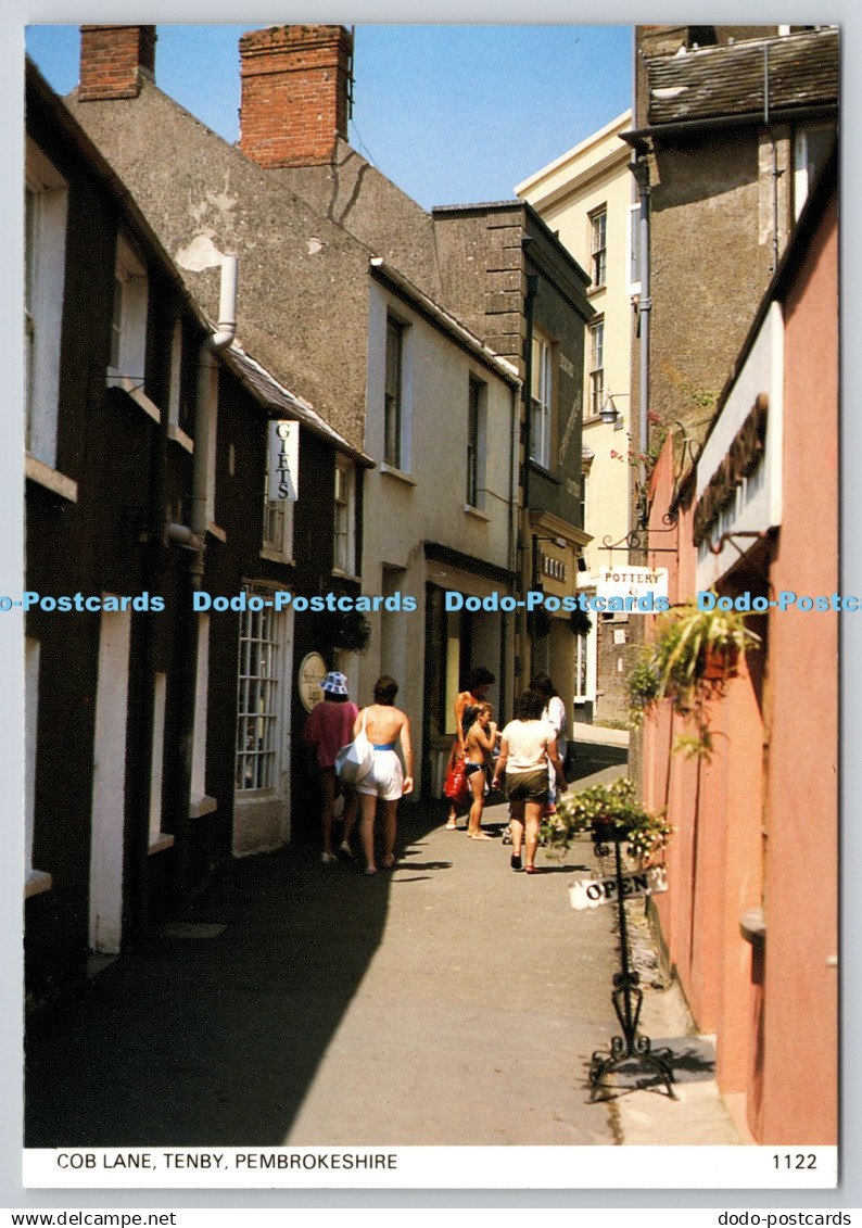 D319566 Pembrokeshire. Tenby. Cob Lane. Pembrokeshire Eye Postcards