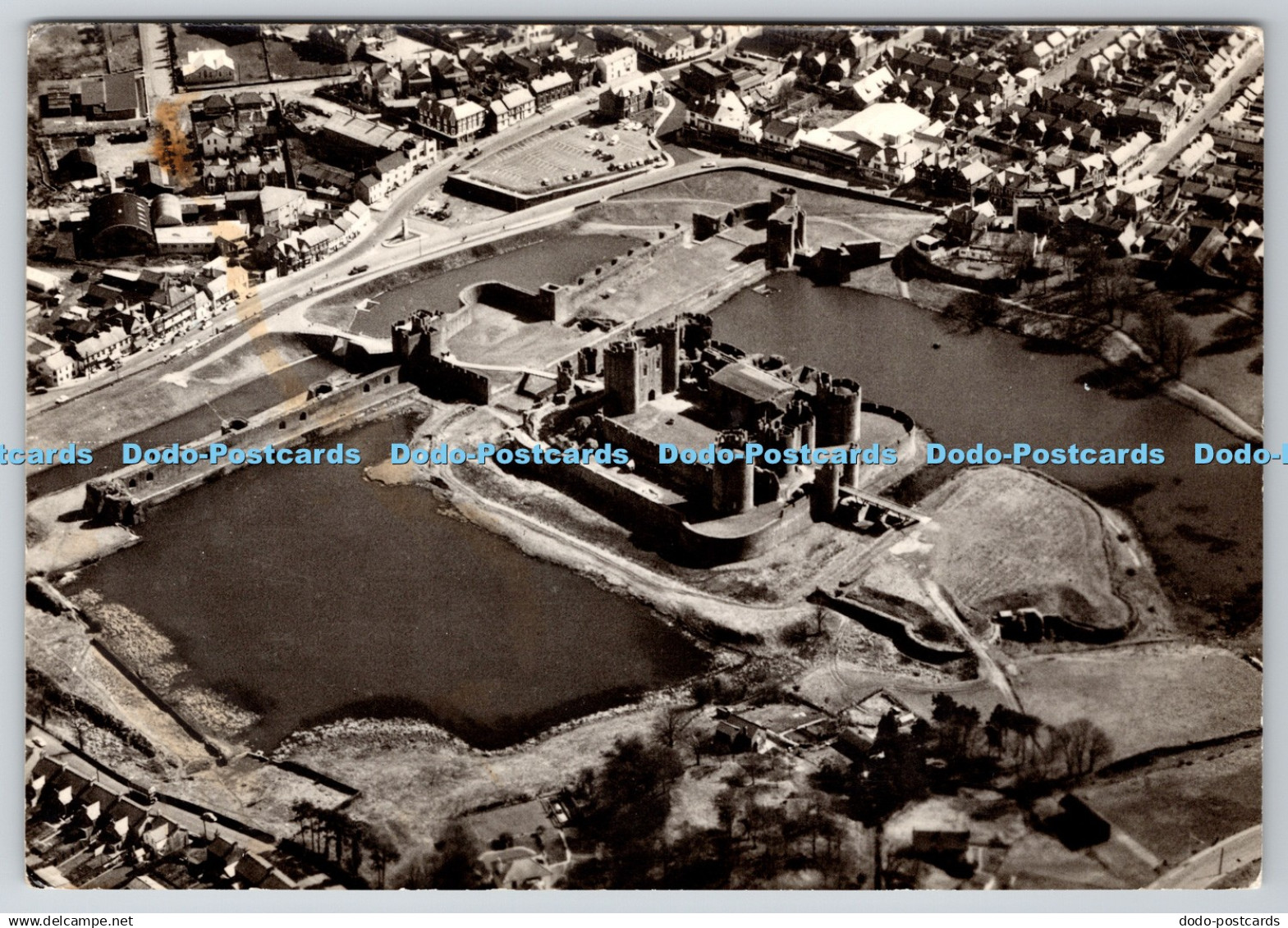 D319847 Glamorgan. Caerphilly Castle. Air View. U. D. C