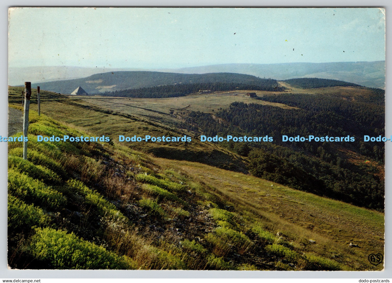 D328390 Mont Lozere vers le Bleymard et Mende. Sur le plateau Le Chalet. AS. Soc