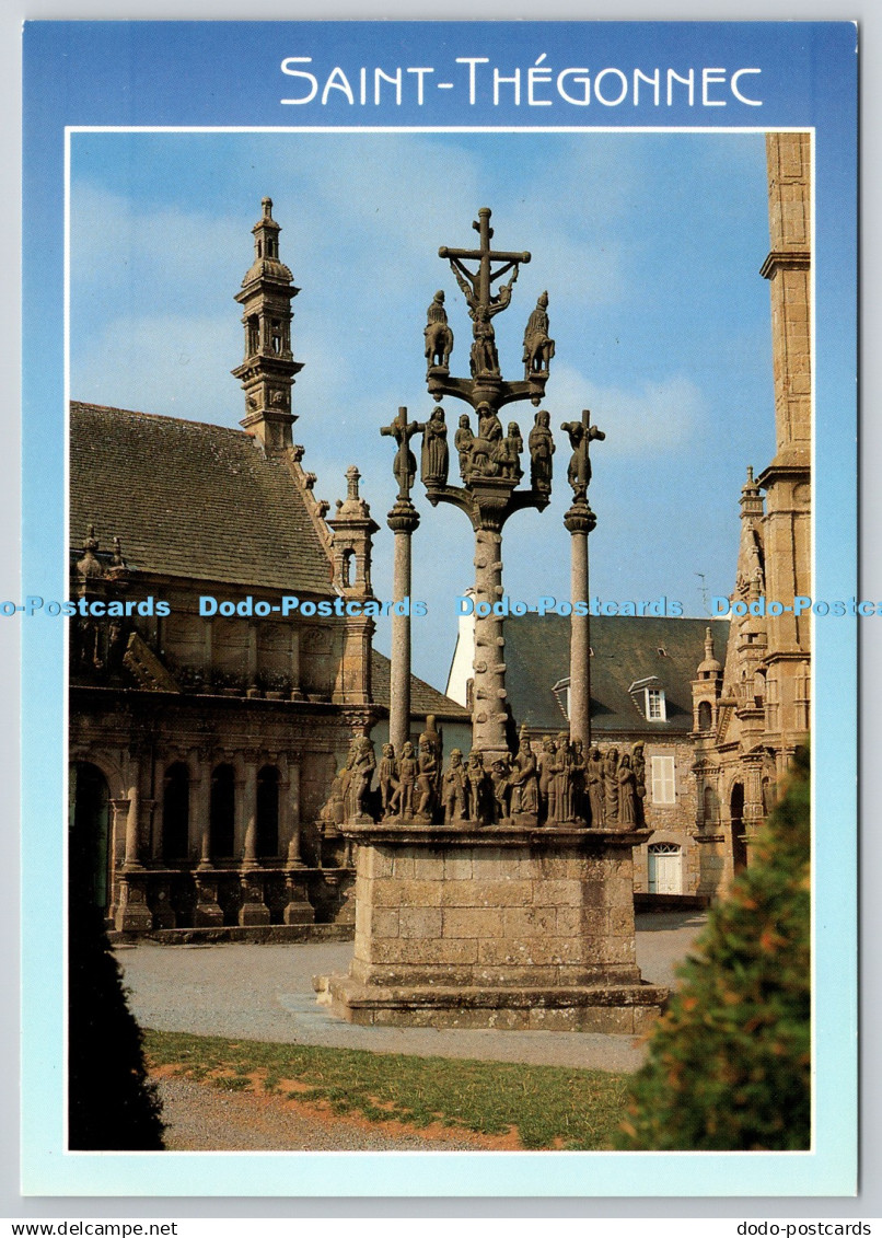 D329617 Finistere. Saint Thegonnec. The ossuary chapel and the calvary. Couleurs