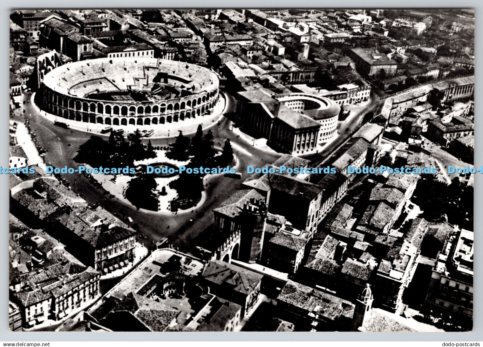 D331041 Verona. Panorama. Visitate i Musei e Monumenti di Verona. Vitove