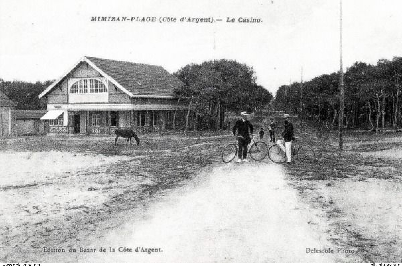 D40 - COTE D'ARGENT  - MIMIZAN-PLAGE - VUE ANIMEE DU CASINO