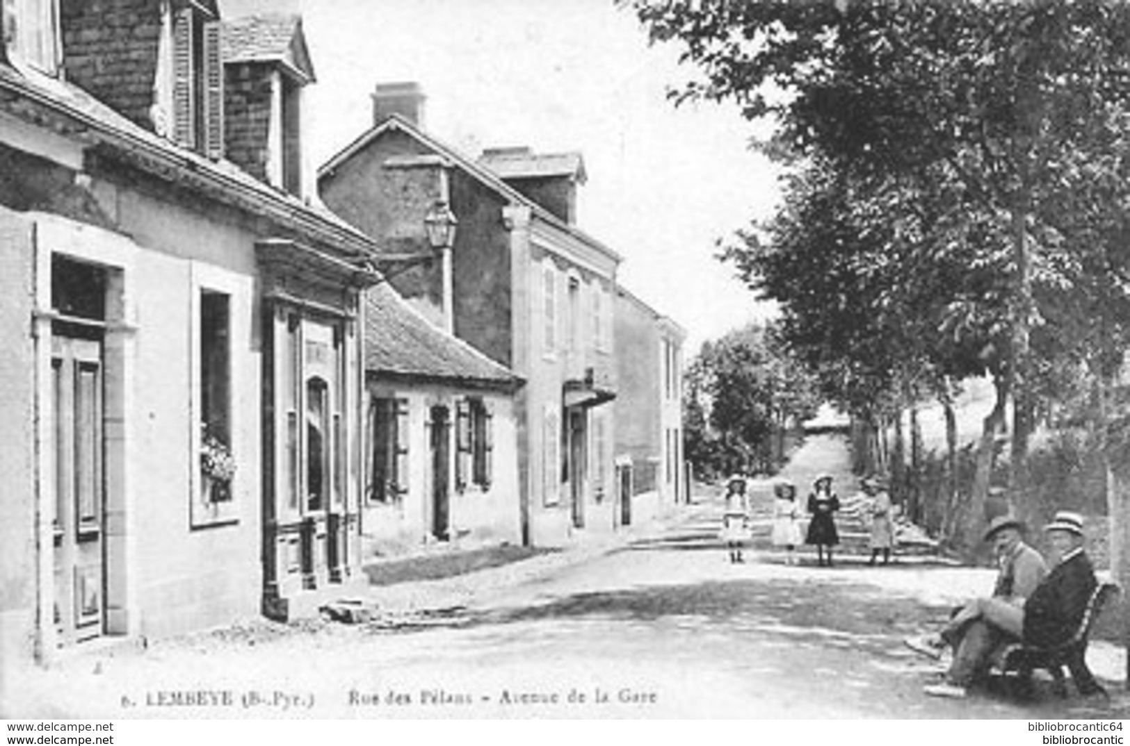 D64 < LEMBEYE  < Vue animée - RUE DES PELANS - AVENUE DE LA GARE