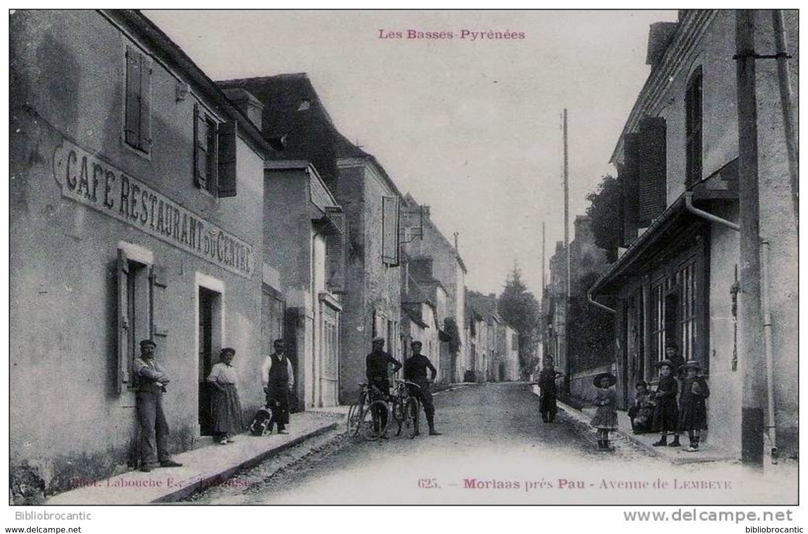 D64 - MORLAAS - près PAU - VUE ANIMEE DE L'AVENUE DE LEMBEYE + CAFE RESTAURANT DU CENTRE