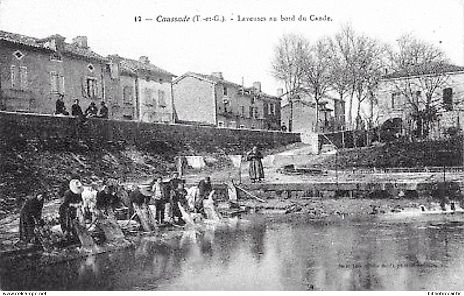 D82   CAUSSADE < LES LAVEUSES AU BORD DU CANDE