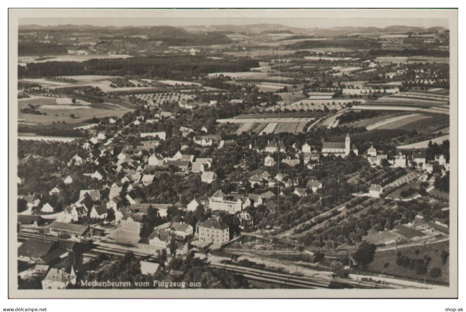D930/ Meckenbeuren mit Bahnhof Foto  AK Luftbild  ca.1935