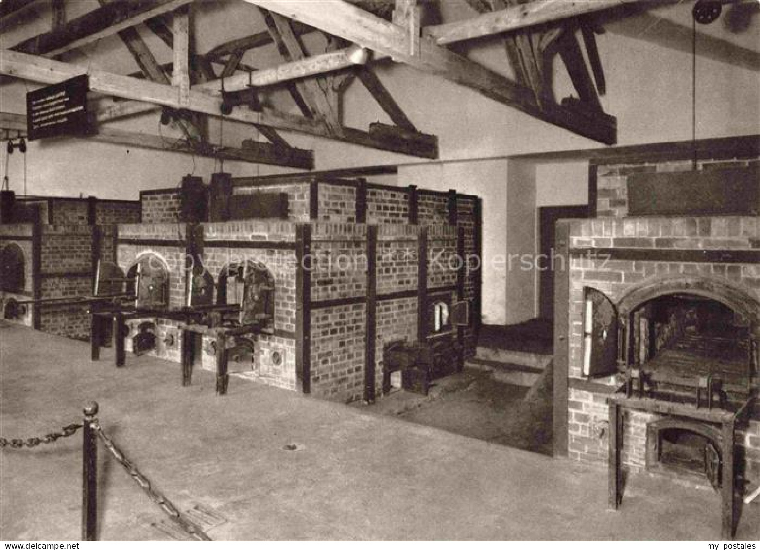 Dachau KZ-Museum-Dachau Krematorium oefen Gedenkstaette Konzentrationslager Inne