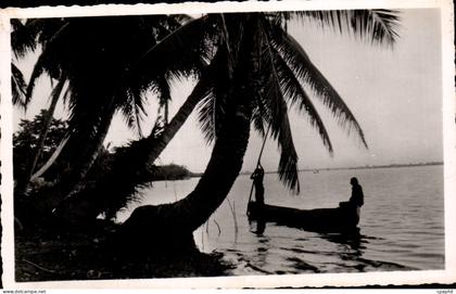 CPA Dahomey Sur la lagune