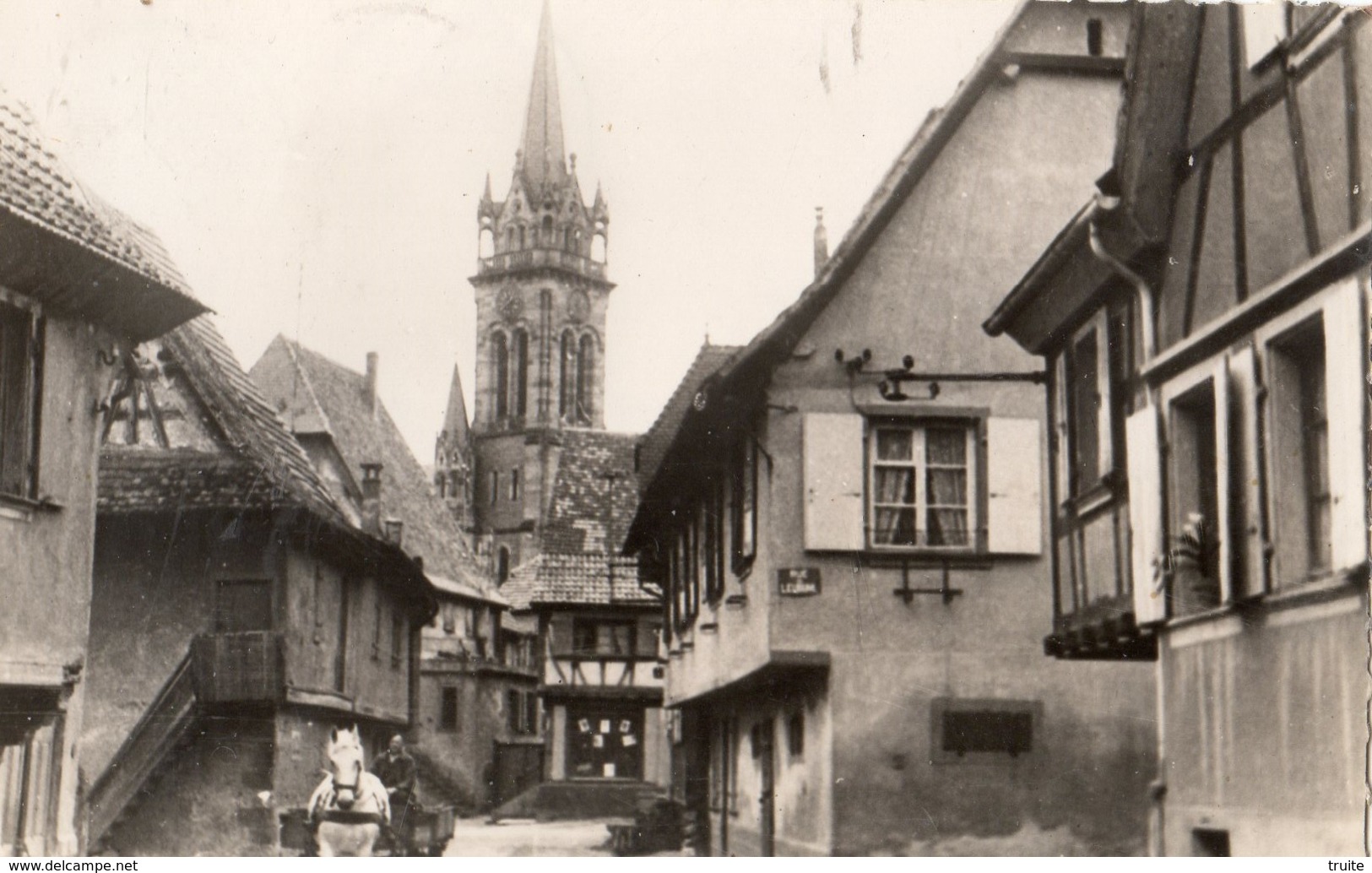 DAMBACH-LA-VILLE VUE SUR L'EGLISE