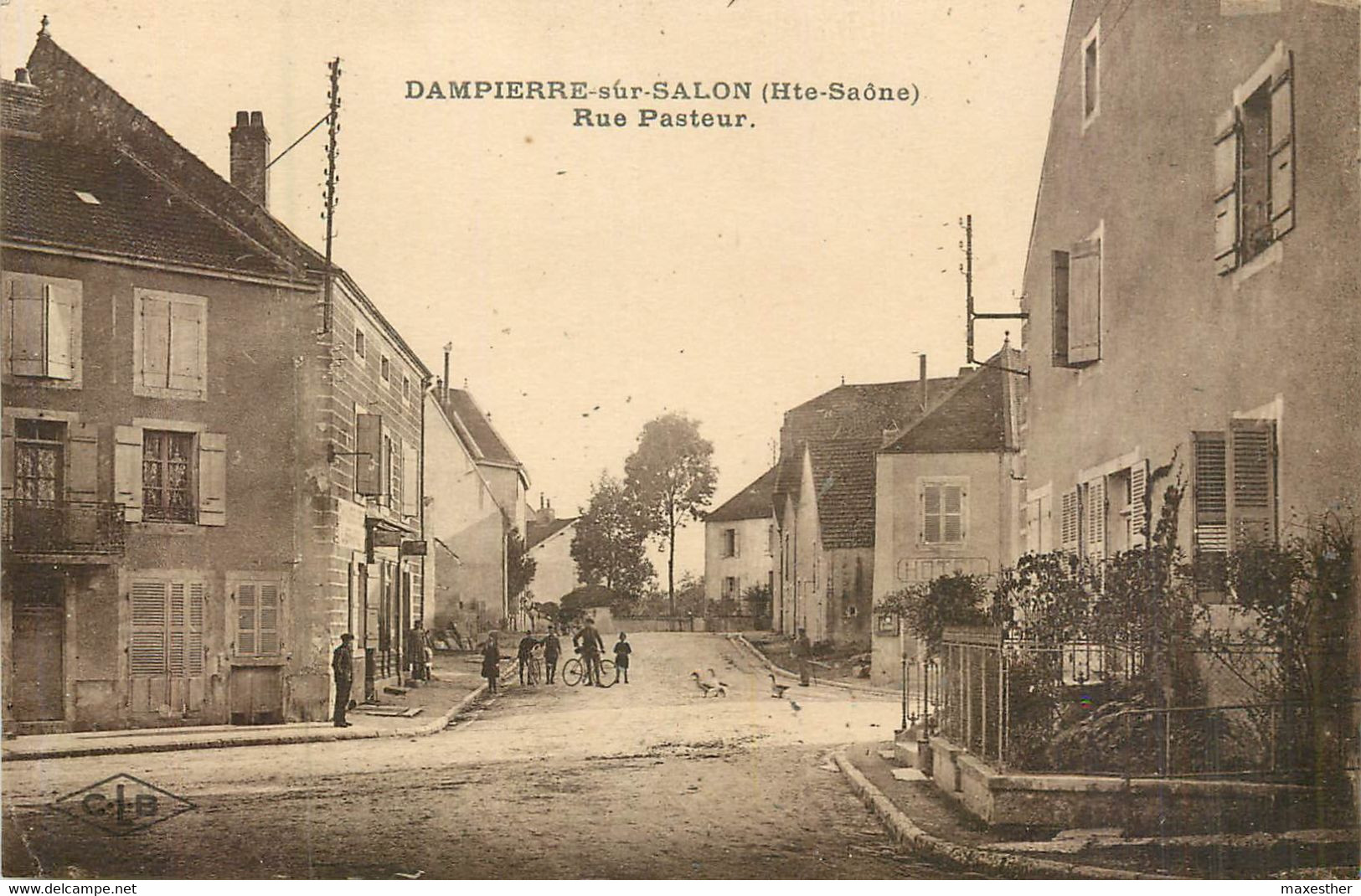 DAMPIERRE SUR SALON rue Pasteur