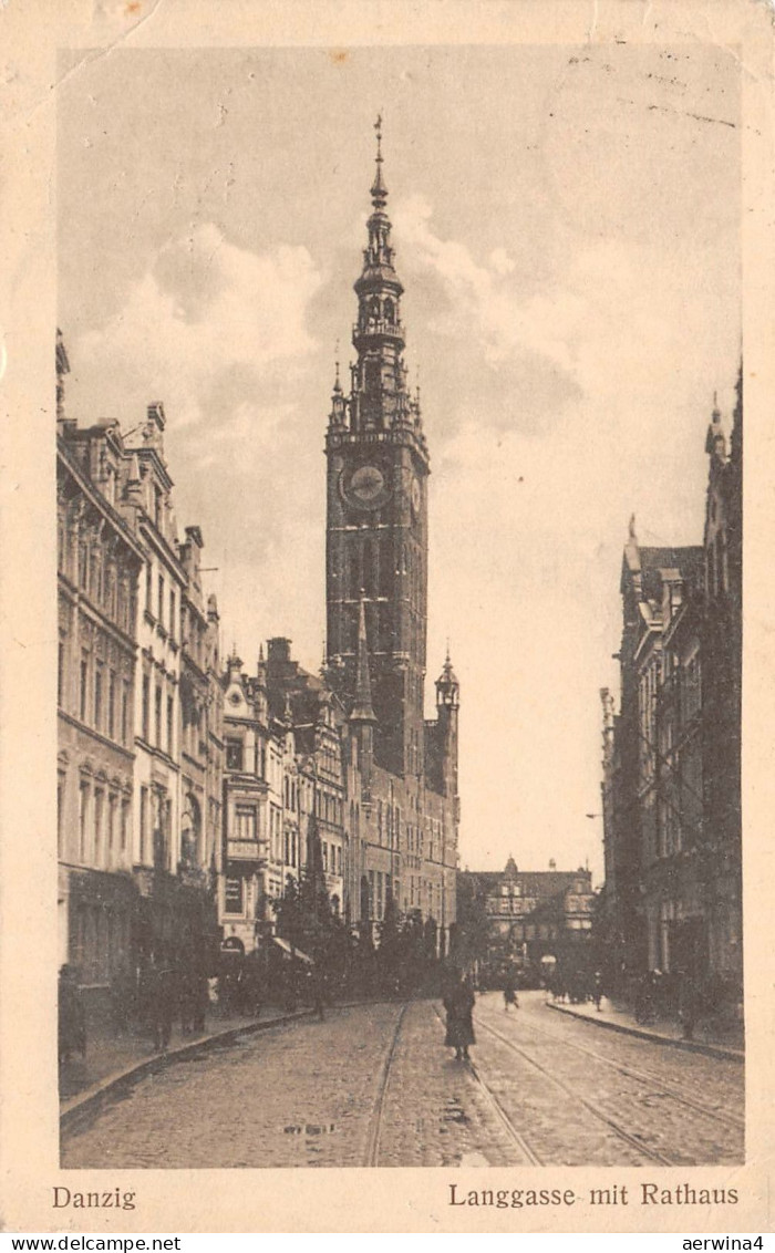 Danzig Langgasse mit Rathaus Danzig Briefmarke Postkarte 1927