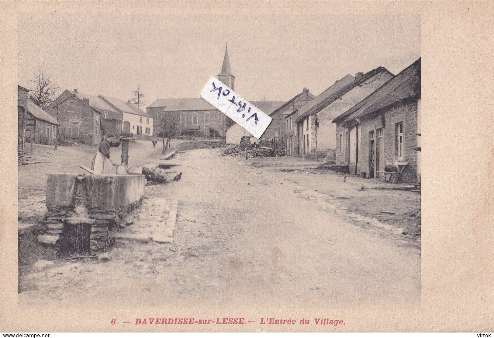 Daverdisse - L' entrée  du village