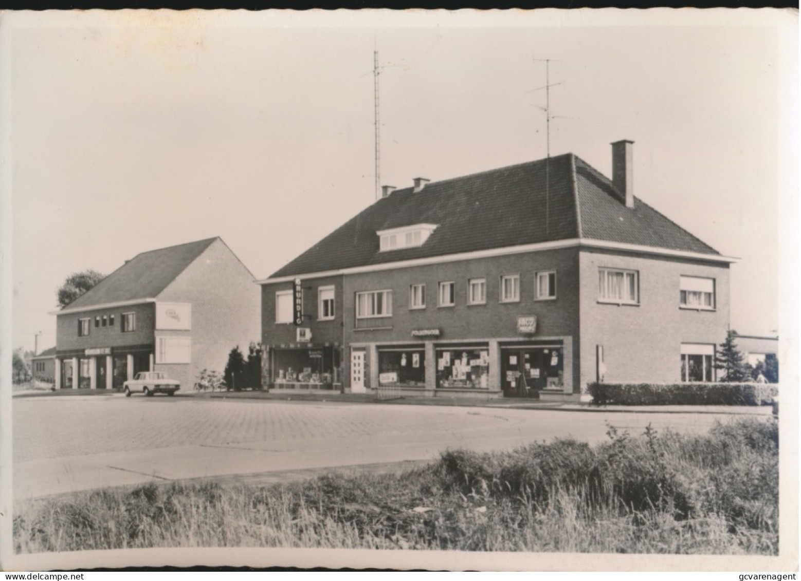DE PINTE     HUIS DE VOS - VAN ACKER.   PAPIER SCHOOLARTIKELEN   FOTOKAART