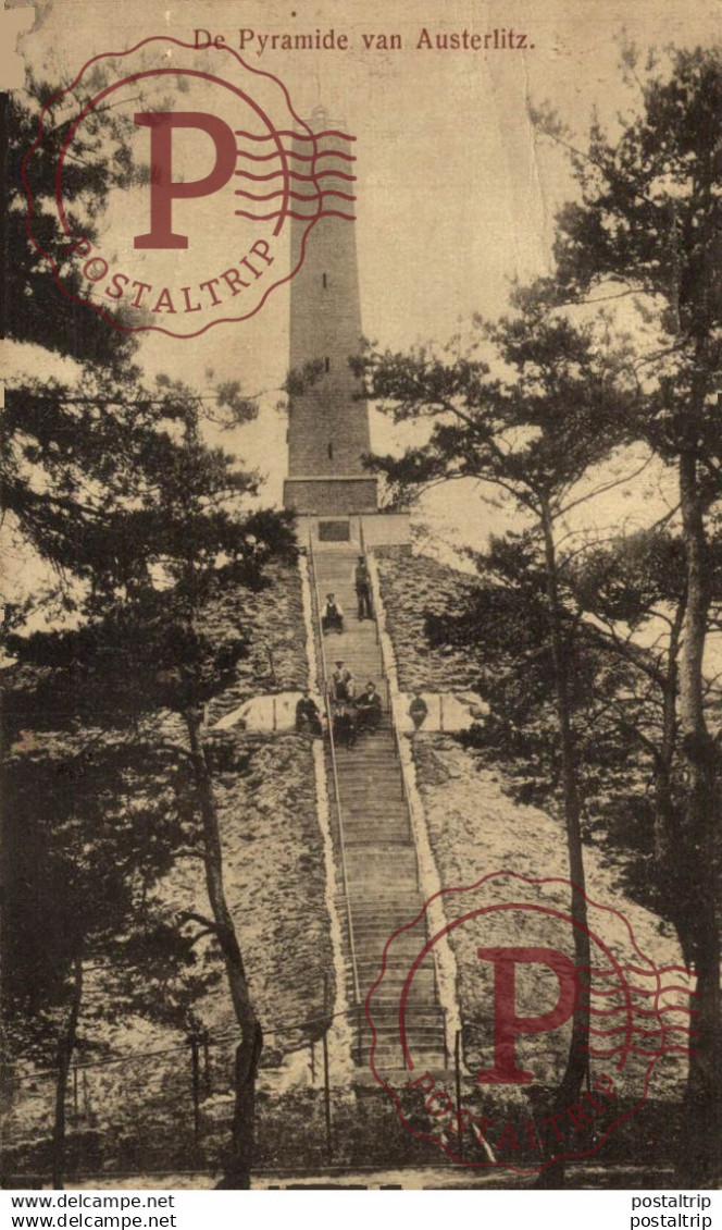 DE PYRAMIDE VAN AUSTERLITZ    UTRECHT HOLLAND HOLANDA NETHERLANDS