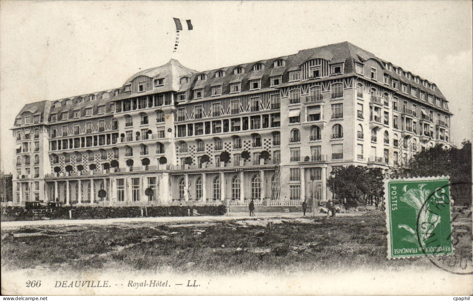 Deauville - Royal Hotel - CPA