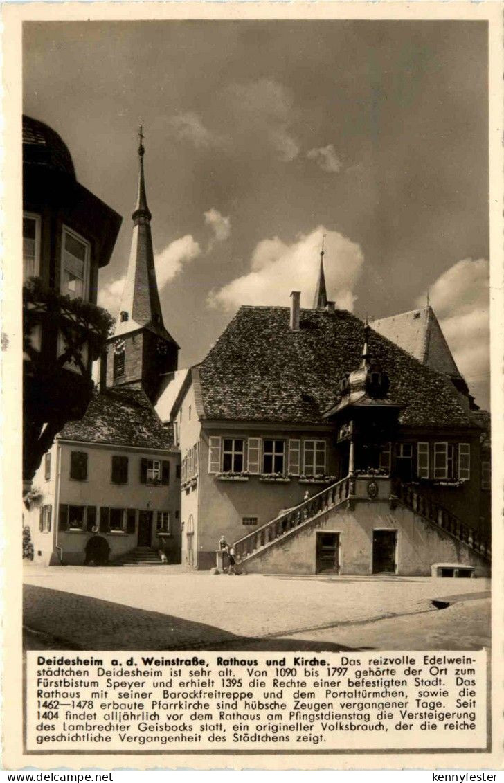 Deidesheim - Rathaus und Kirche