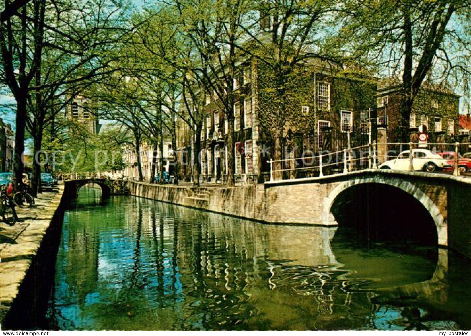 Delft Oude Delft met Meisjehuis