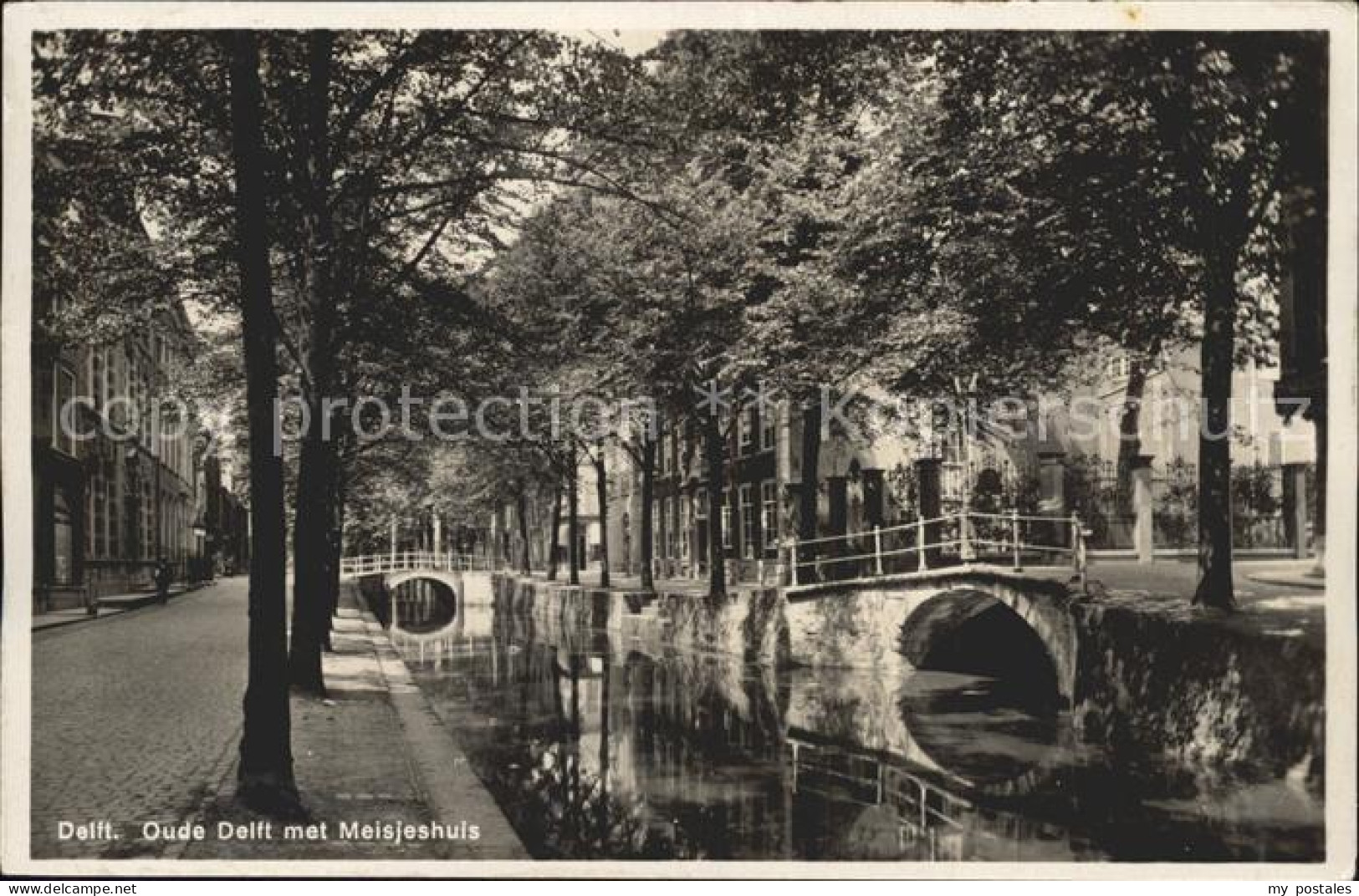 Delft Oude Delft met Meisjeshuis Bruecken