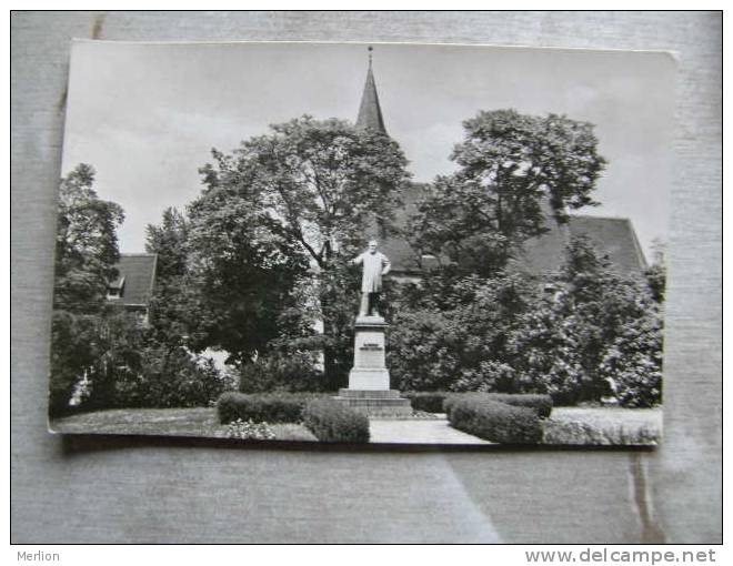 Delitzsch - Dr. Schulze Delitzsch  Denkmal    D93343