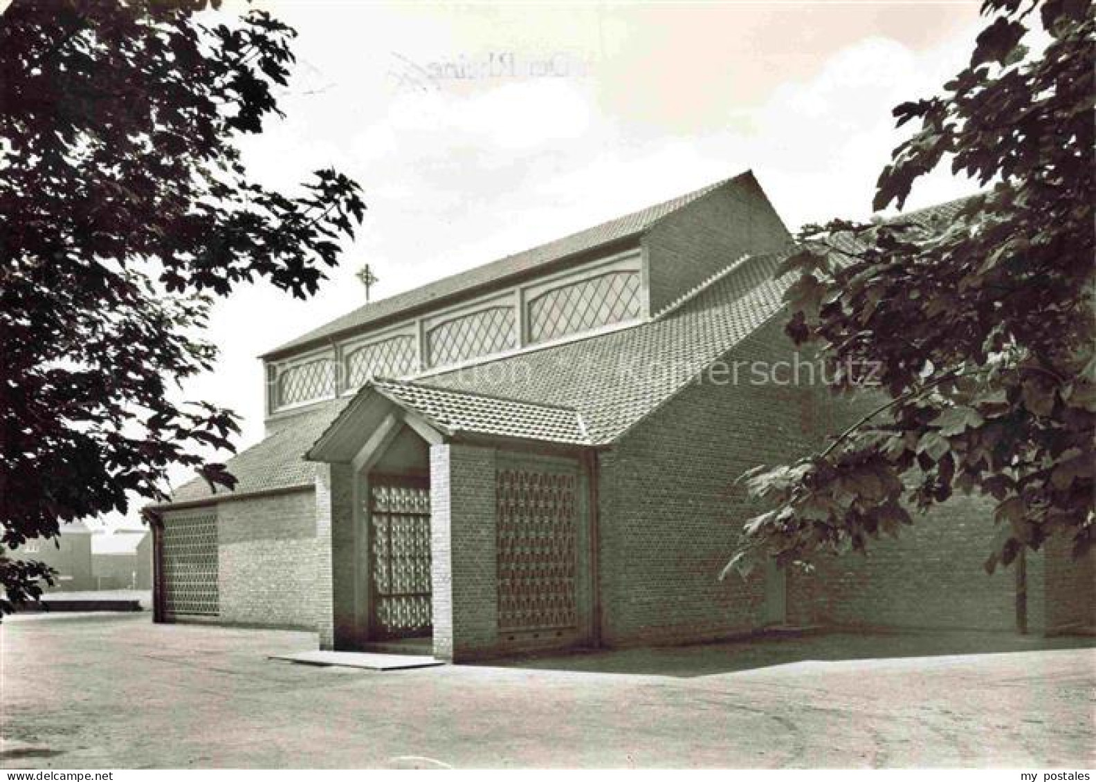 Delrath Neuss Dormagen NRW Kath Pfarrkirche St Gabriel Portal