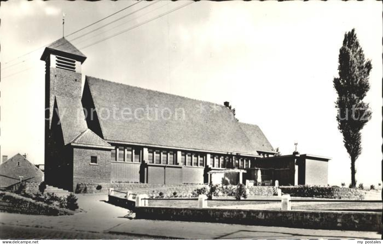 Denderleeuw Kerk van OLV Ter Nood te Huisegem