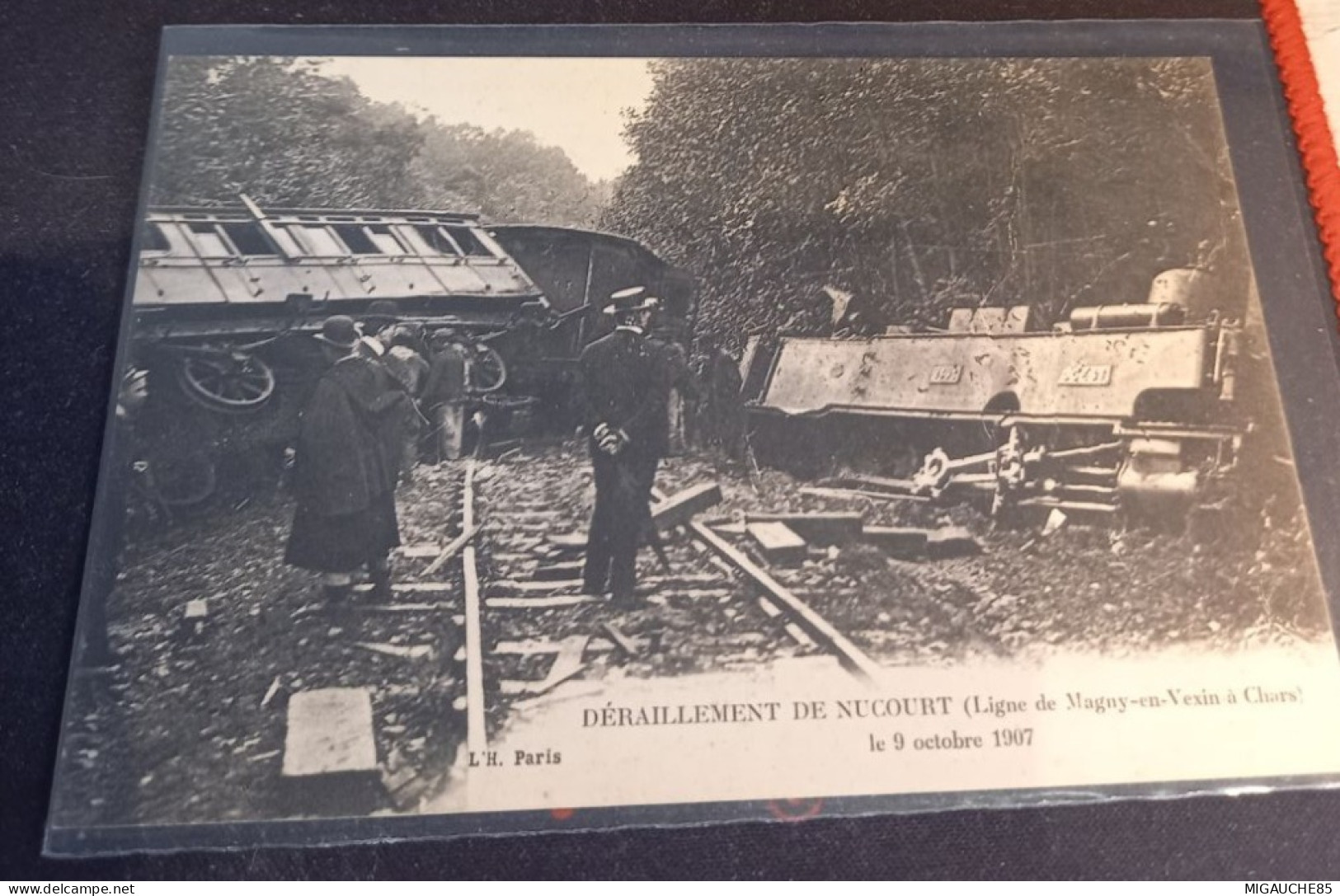 déraillement de   NUCOURT - ( ligne de MAGNY EN VEXIN -VEXIN à CHARS  )